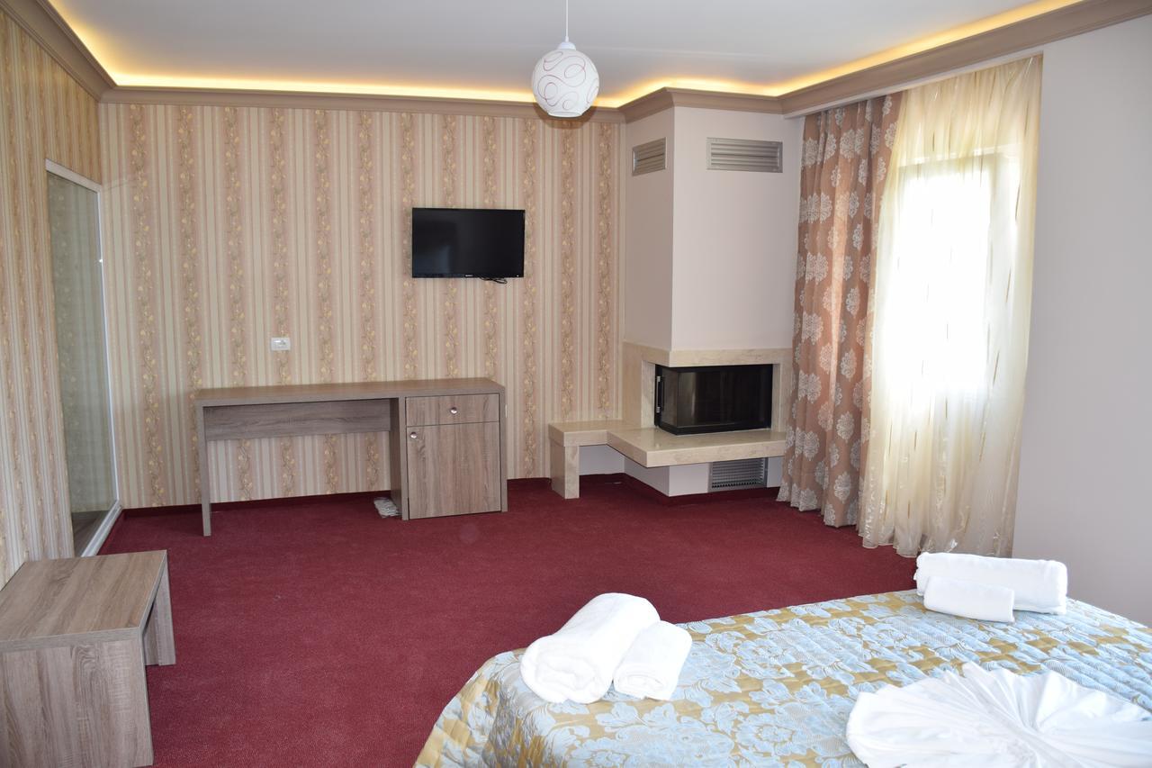 Hotel Pogradeci 2 Tushemisht Zewnętrze zdjęcie